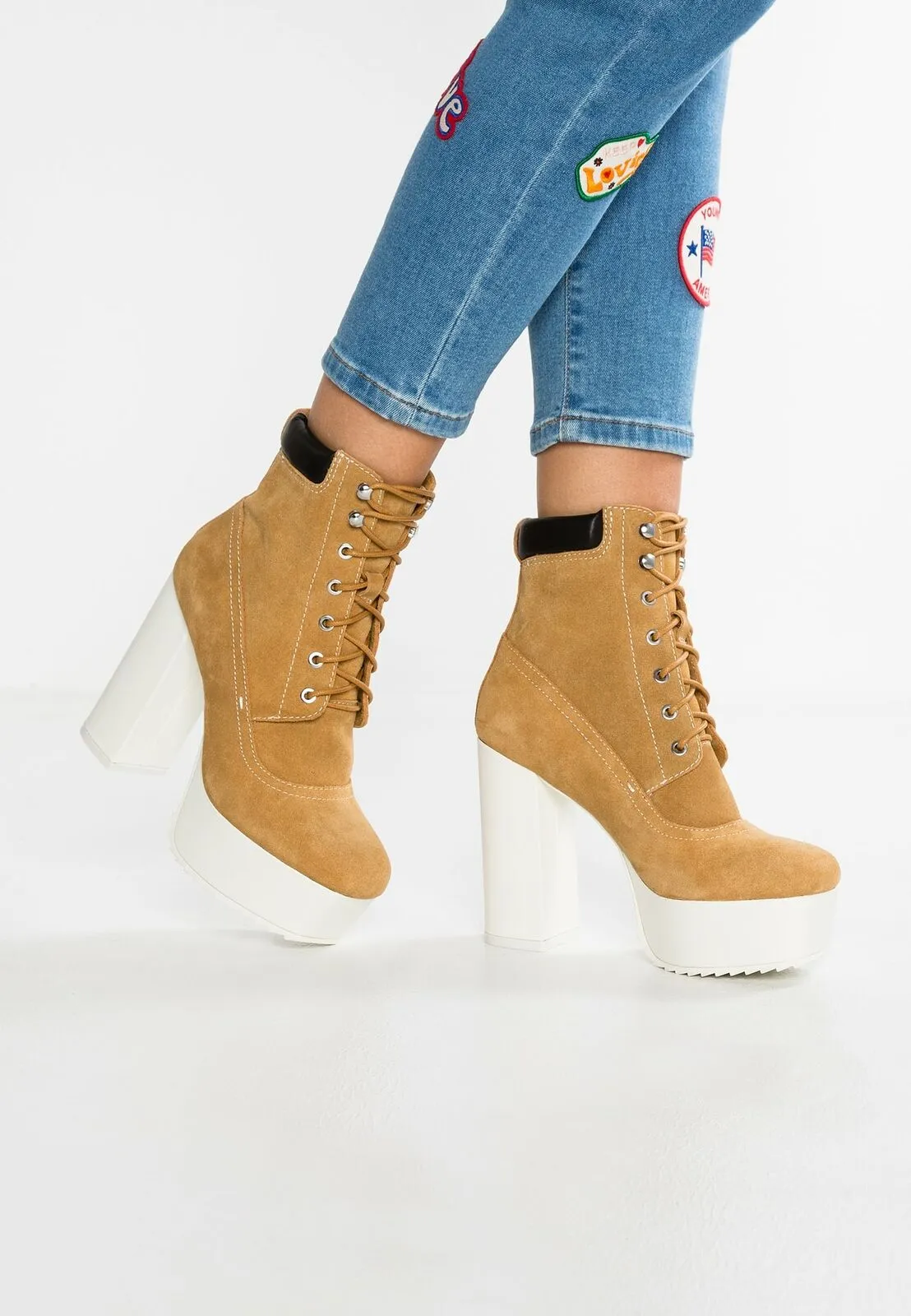Shellys London Evan Tan Suede Lace Up Platform Lug sole Jeffrey Ankle Boots