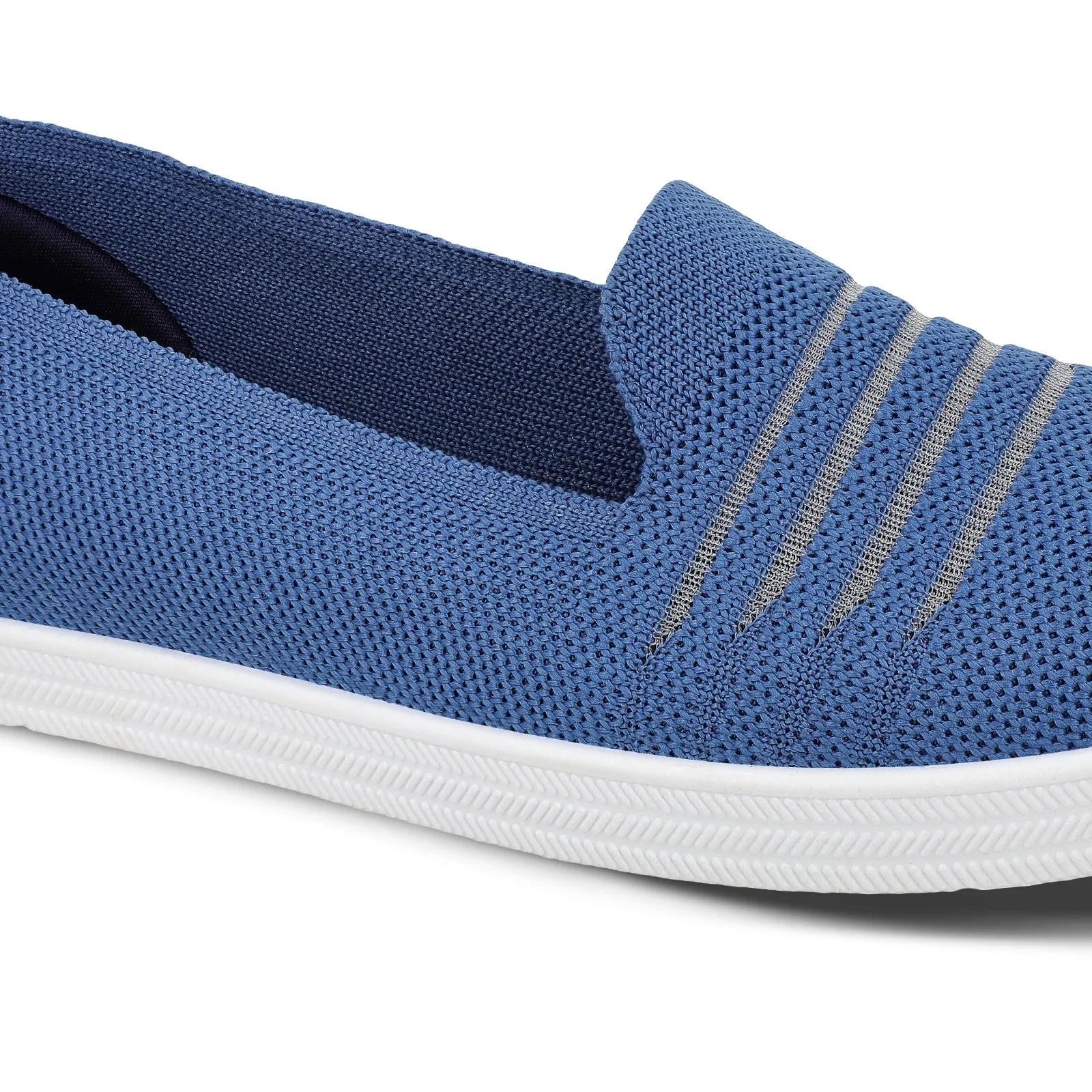Walkaroo Womens walking shoe - GY3426 Blue